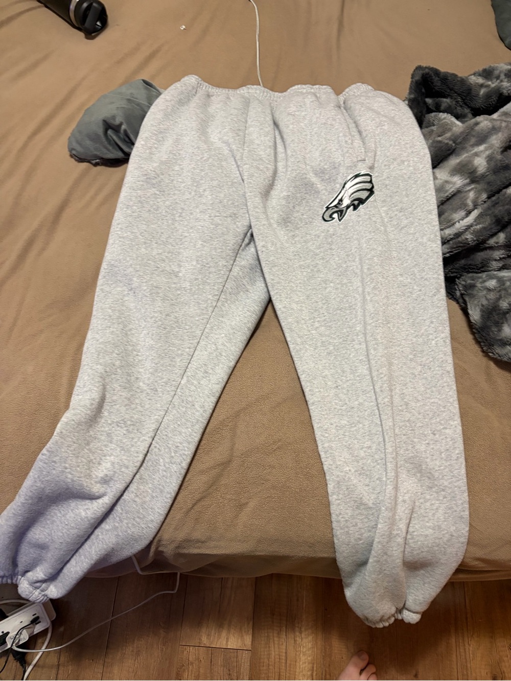 eagles sweats
